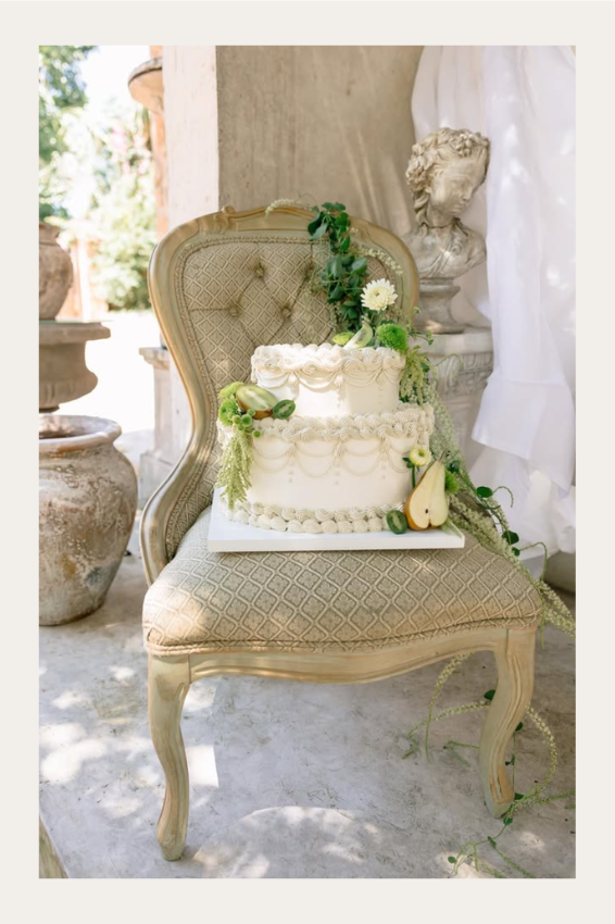 wedding cake details